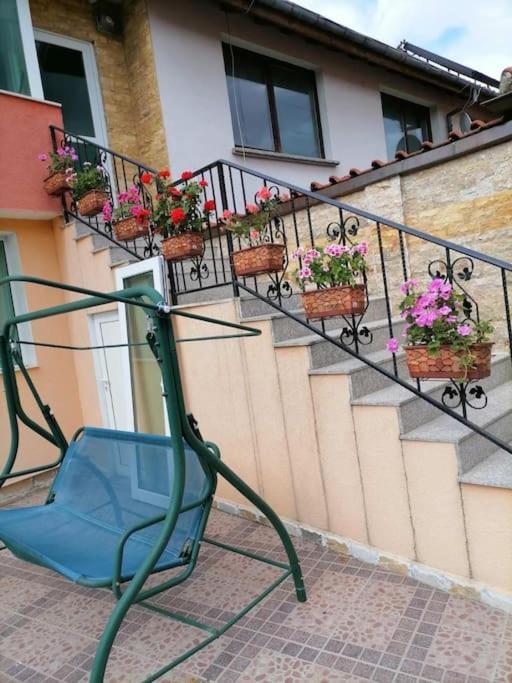 Hotel Lucky 2 Pavel Banya Exterior foto